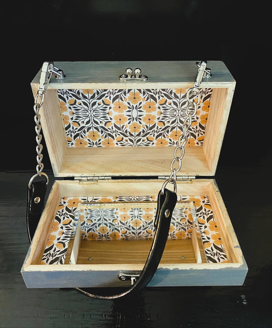 Box Purse Grey Tiki Bobette